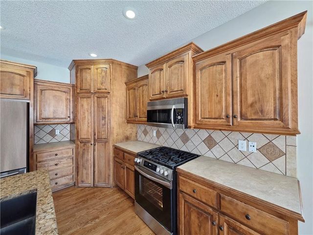 16885 W 161st Terrace, Olathe, KS 66062