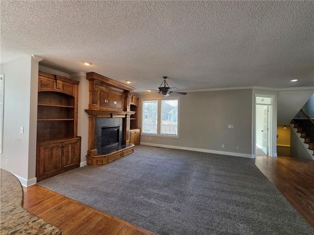 16885 W 161st Terrace, Olathe, KS 66062