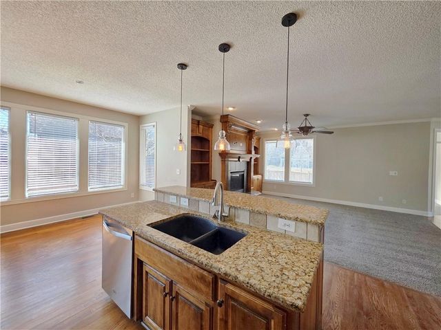 16885 W 161st Terrace, Olathe, KS 66062