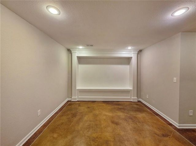 16885 W 161st Terrace, Olathe, KS 66062