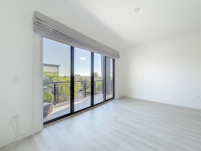 188 SE 4th Ter, Pompano Beach, FL 33060