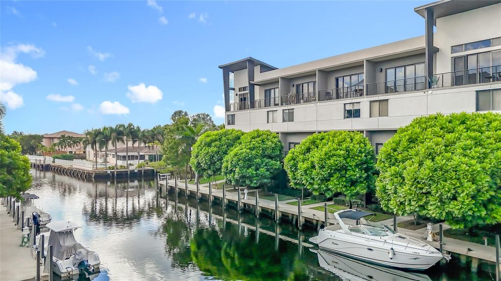 188 SE 4th Ter, Pompano Beach, FL 33060