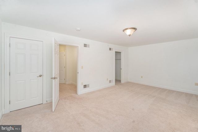 105 HIGH POINTE DR, Hummelstown, PA 17036