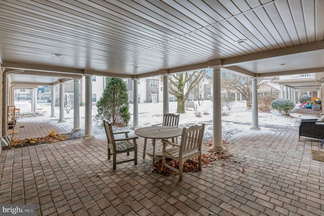 105 HIGH POINTE DR, Hummelstown, PA 17036