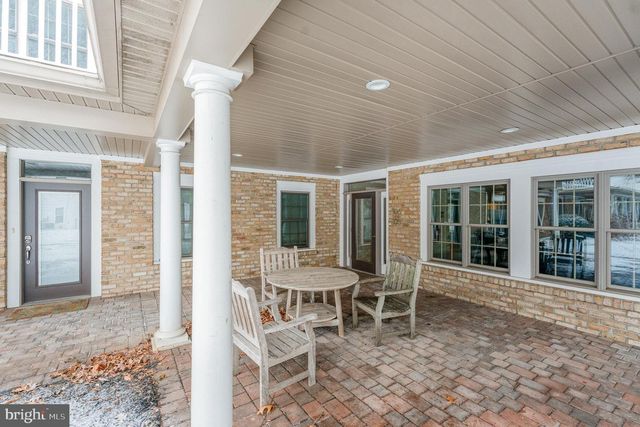 105 HIGH POINTE DR, Hummelstown, PA 17036