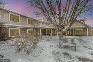 105 HIGH POINTE DR, Hummelstown, PA 17036