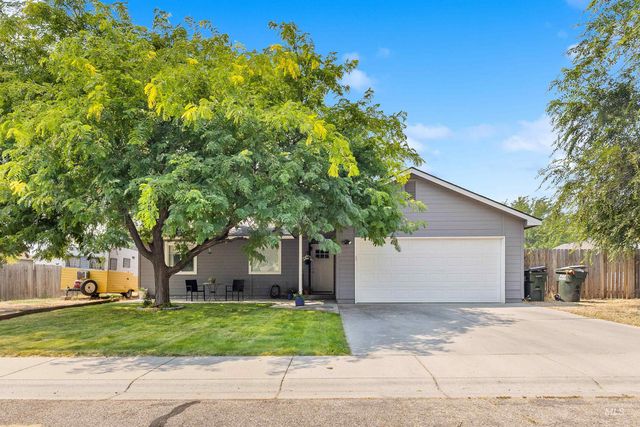 513 N Thornley Ave, Kuna, ID 83634