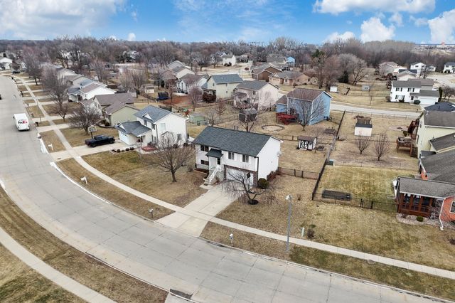 3205 SE Cherry Blossom Drive, Ankeny, IA 50021
