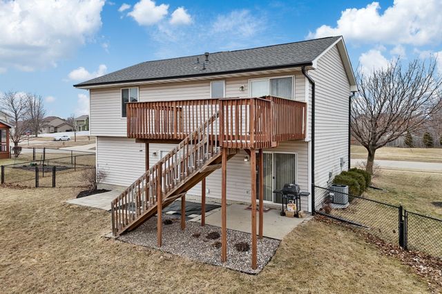 3205 SE Cherry Blossom Drive, Ankeny, IA 50021