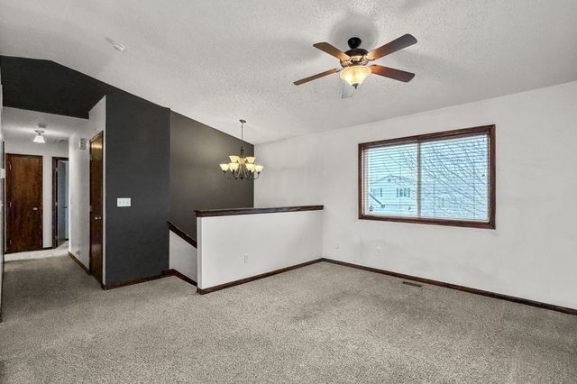 3205 SE Cherry Blossom Drive, Ankeny, IA 50021