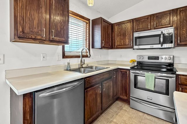 3205 SE Cherry Blossom Drive, Ankeny, IA 50021