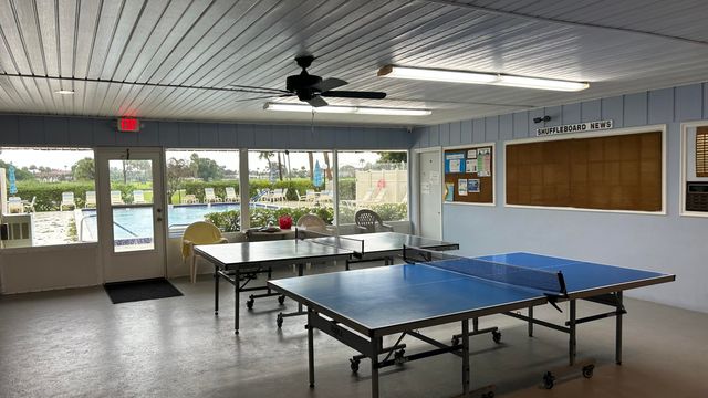 40 WOODLAND Drive 105, Vero Beach, FL 32962