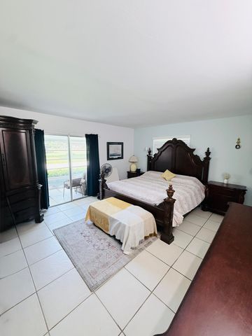40 WOODLAND Drive 105, Vero Beach, FL 32962