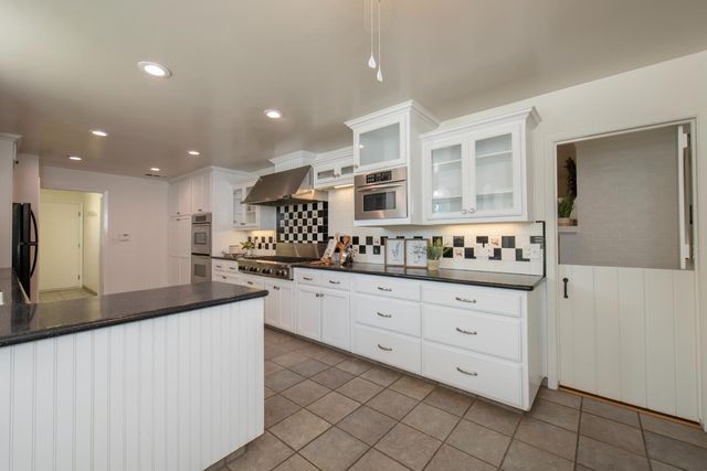 1301 W Beverly Drive, Visalia, CA 93277