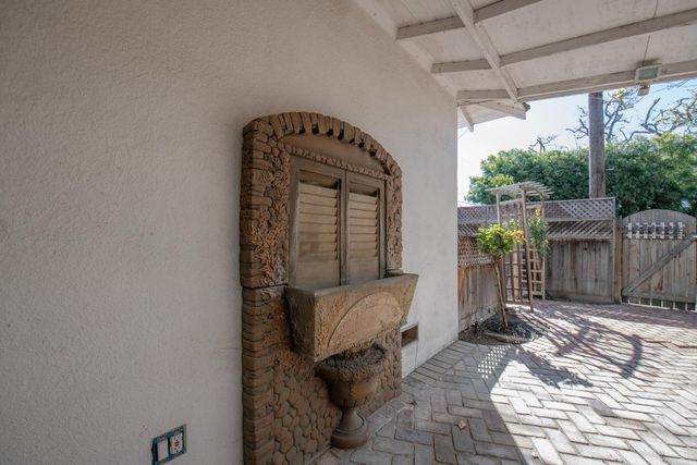 1301 W Beverly Drive, Visalia, CA 93277