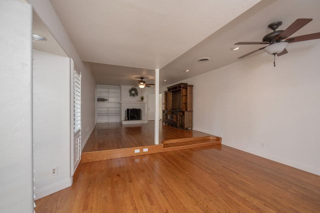 1301 W Beverly Drive, Visalia, CA 93277