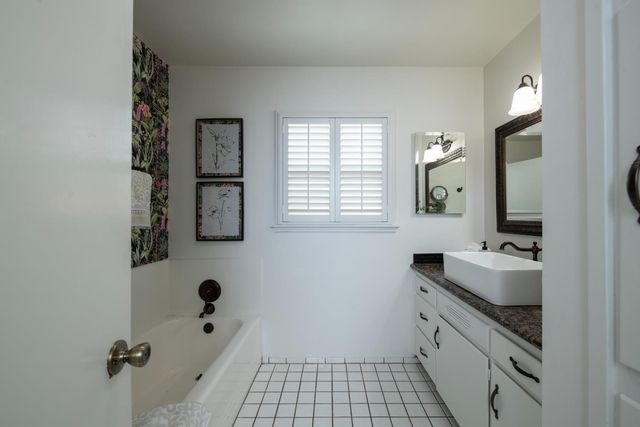 1301 W Beverly Drive, Visalia, CA 93277