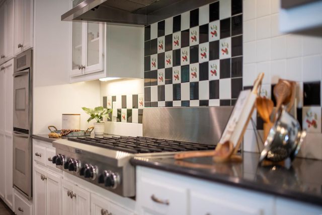 1301 W Beverly Drive, Visalia, CA 93277