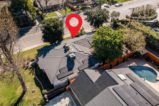 1301 W Beverly Drive, Visalia, CA 93277