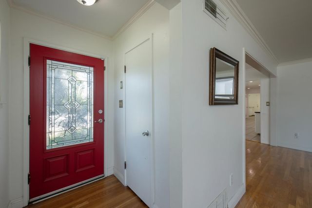 1301 W Beverly Drive, Visalia, CA 93277