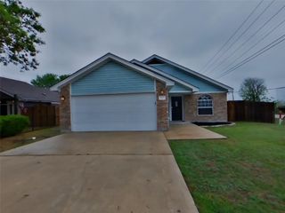 100 Hague ST, Hutto, TX 78634