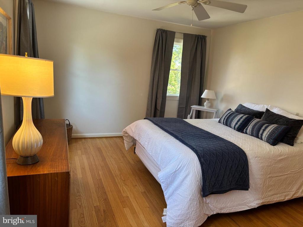 Image 20 of property listing at 9221 SPRING VALLEY RD, Ellicott City, MD 21043