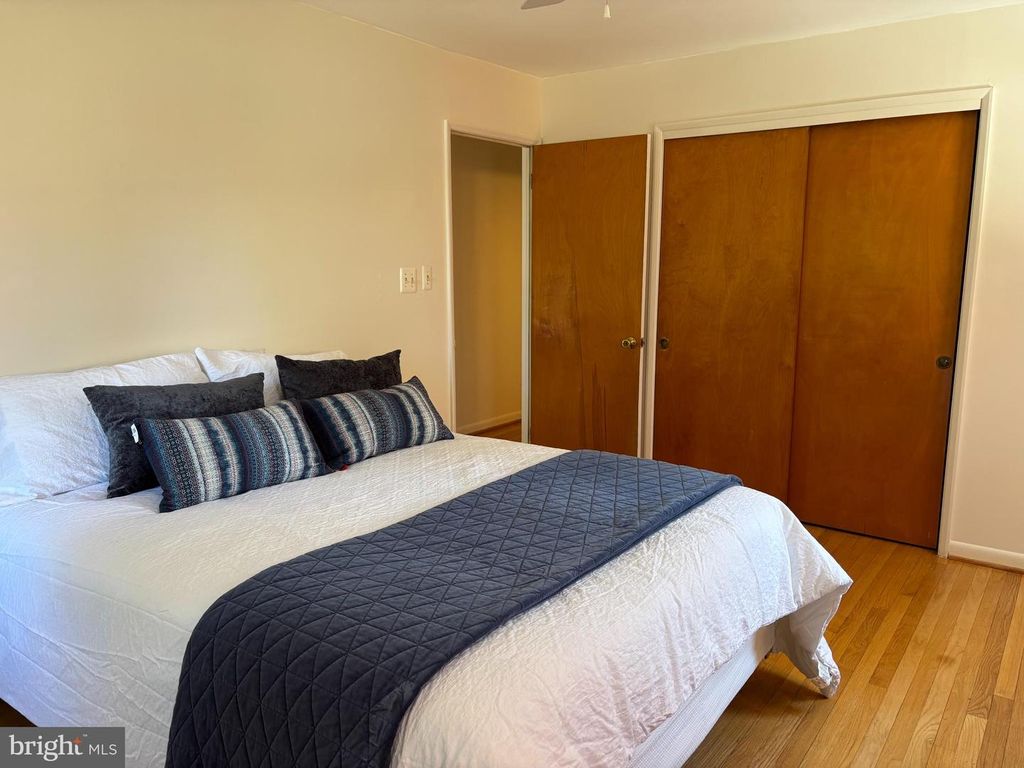 Image 21 of property listing at 9221 SPRING VALLEY RD, Ellicott City, MD 21043