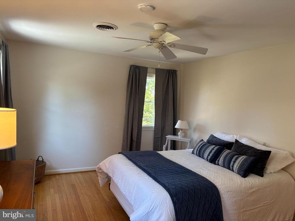 Image 22 of property listing at 9221 SPRING VALLEY RD, Ellicott City, MD 21043