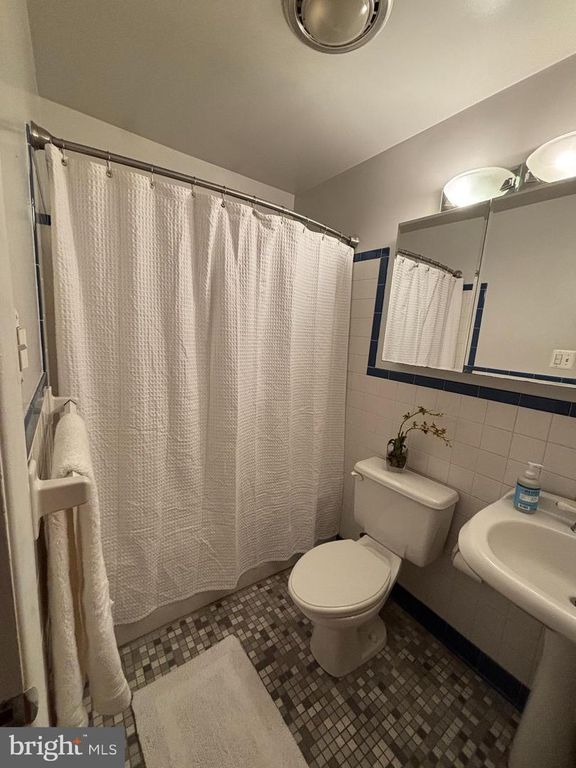 Image 27 of property listing at 9221 SPRING VALLEY RD, Ellicott City, MD 21043