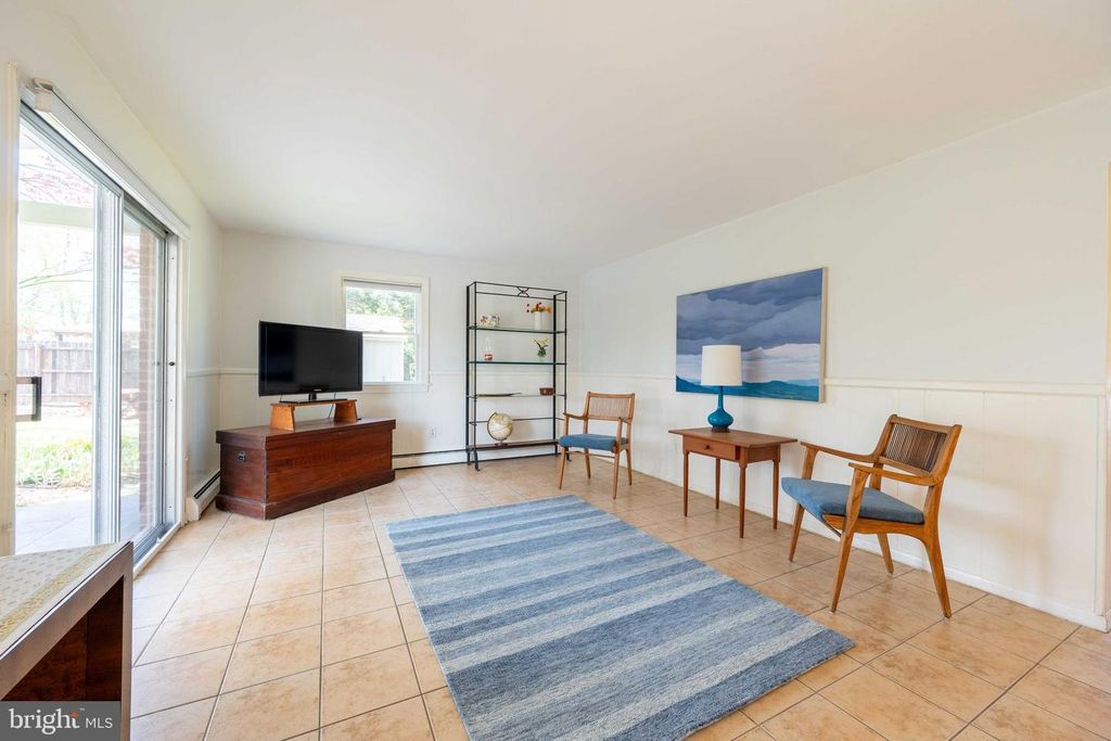 Image 29 of property listing at 9221 SPRING VALLEY RD, Ellicott City, MD 21043