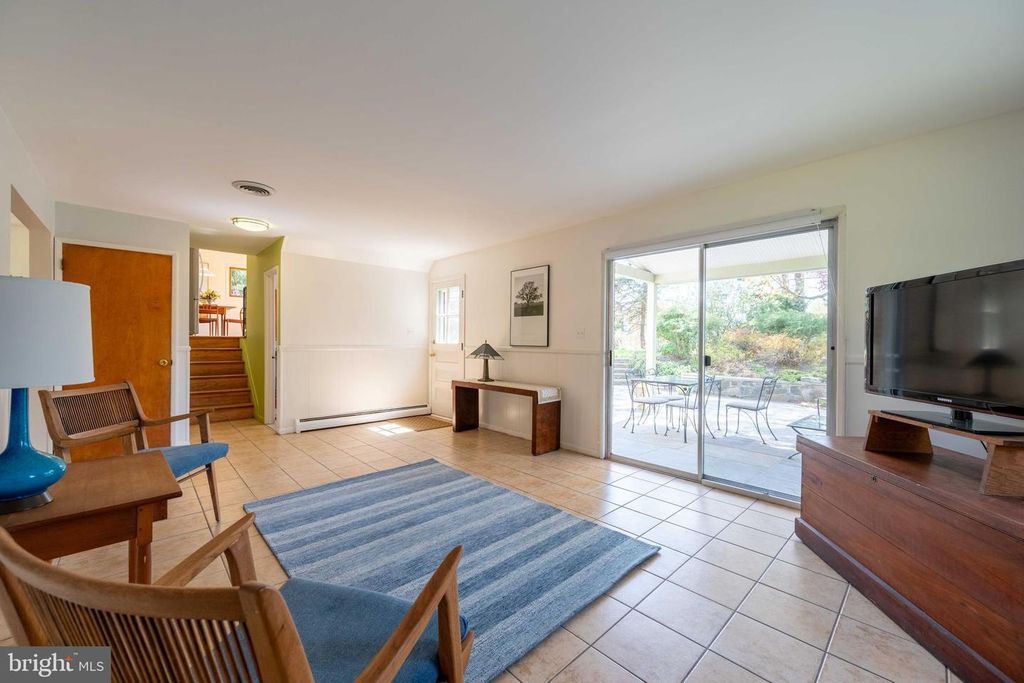 Image 31 of property listing at 9221 SPRING VALLEY RD, Ellicott City, MD 21043