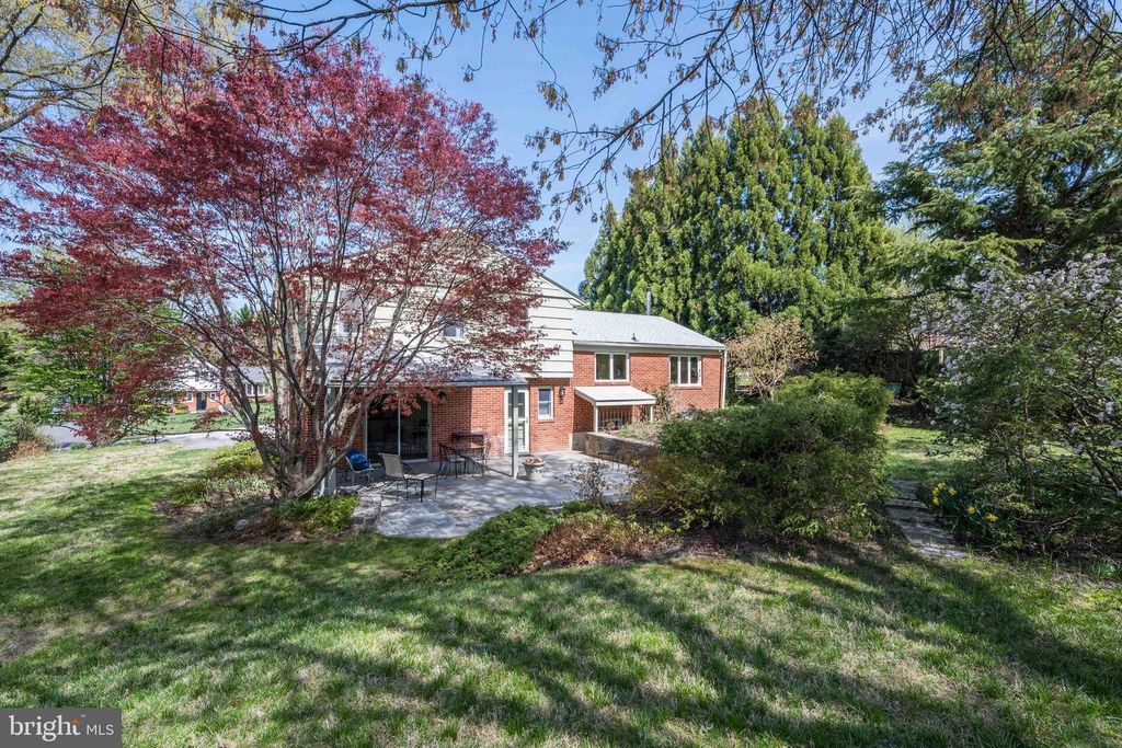 Image 41 of property listing at 9221 SPRING VALLEY RD, Ellicott City, MD 21043