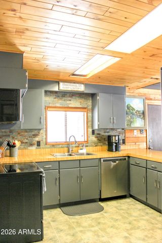 8532 W Hicks Circle, Strawberry, AZ 85544