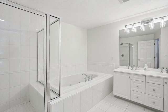 1203 Magnolia Drive 1203, Wayland, MA 01778