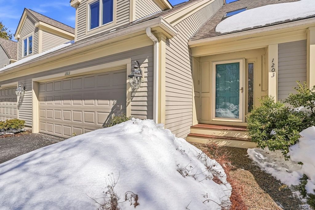 1203 Magnolia Drive 1203, Wayland, MA 01778