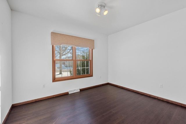 102 Benjamin Court, Beaver Dam, WI 53916