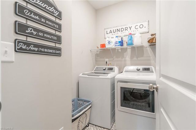552 Petree Knoll Court, Winston-salem, NC 27106
