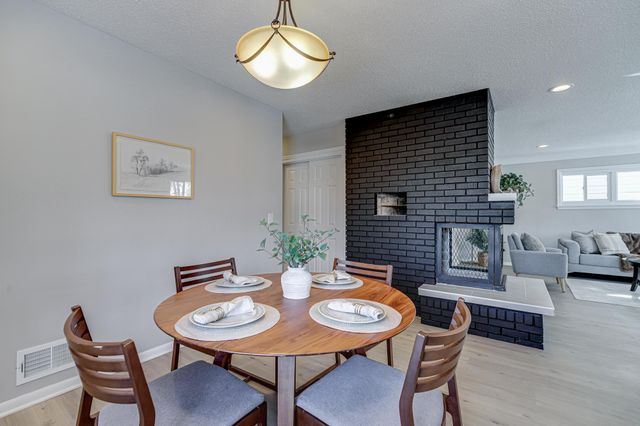 2758 Vincent Avenue N, Minneapolis, MN 55411