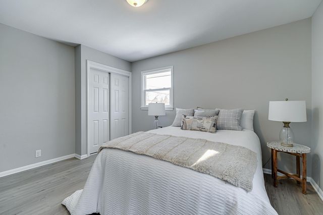 2758 Vincent Avenue N, Minneapolis, MN 55411