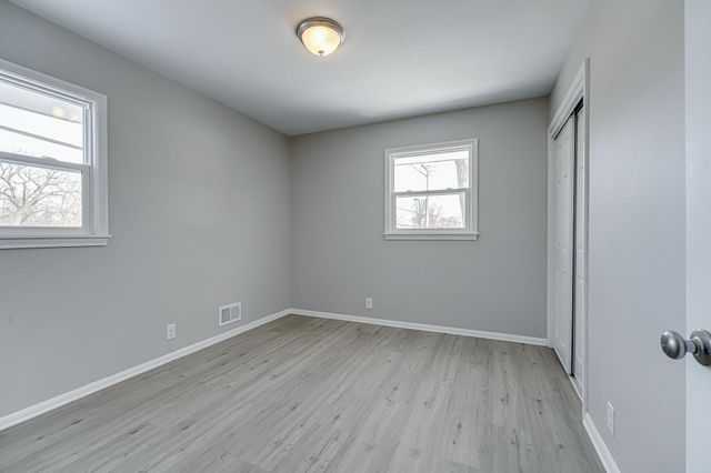 2758 Vincent Avenue N, Minneapolis, MN 55411