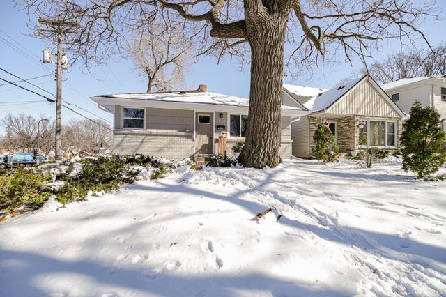 2758 Vincent Avenue N, Minneapolis, MN 55411