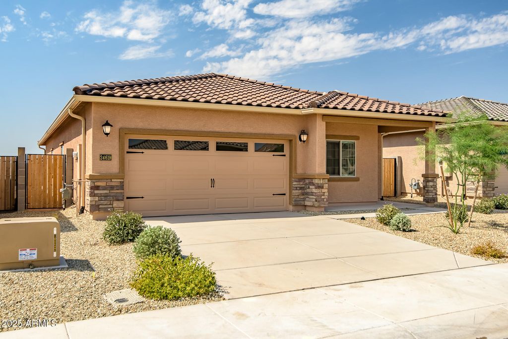 24589 W ST ANNE Avenue, Buckeye, AZ 85326 — exterior