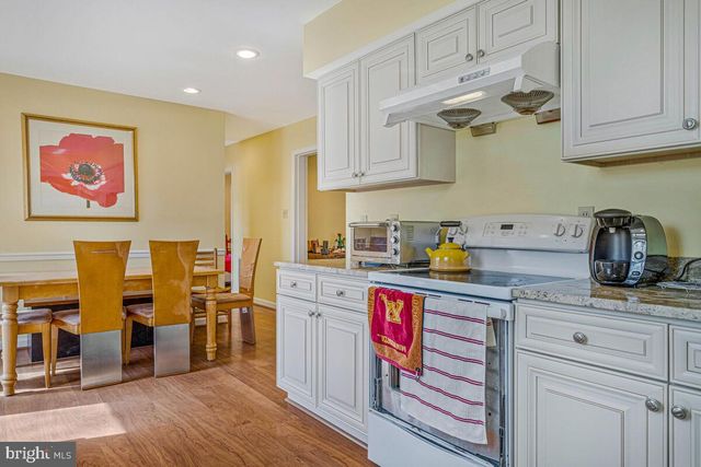 1050 PLANTERS WHARF RD, Lusby, MD 20657