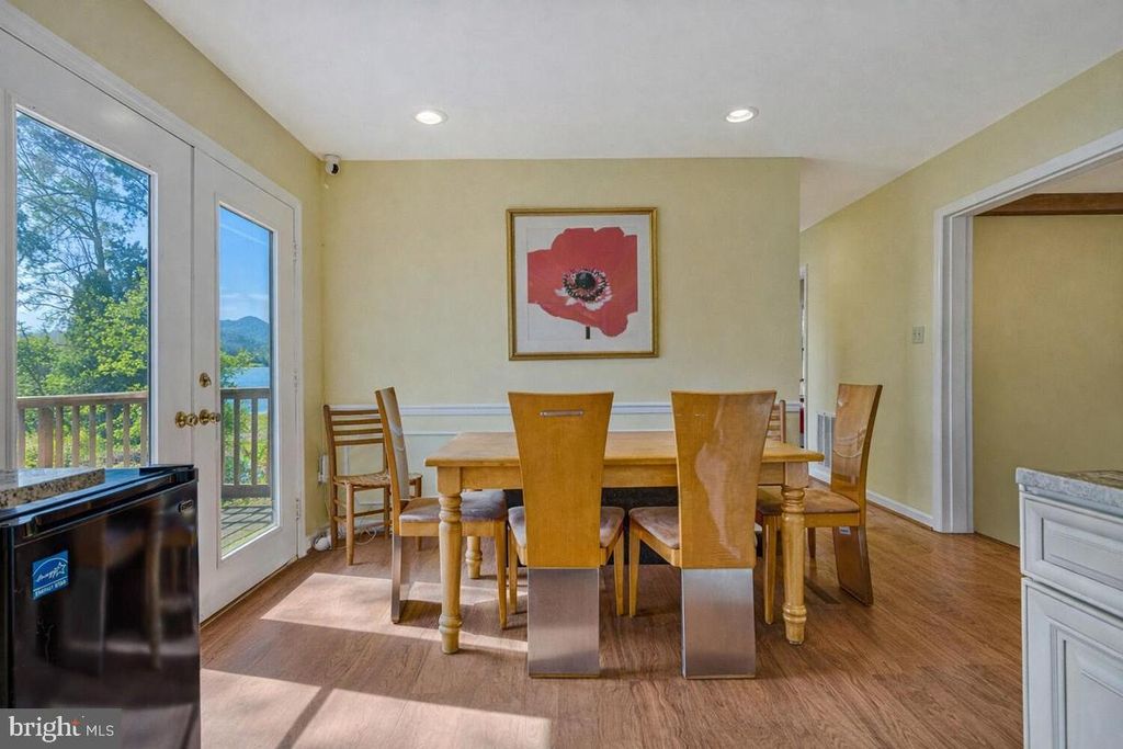 Image 16 of property listing at 1050 PLANTERS WHARF RD, Lusby, MD 20657