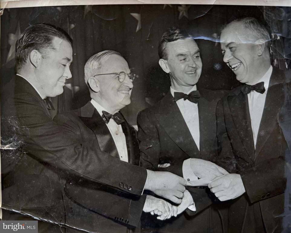 Image 52 of property listing at 1050 PLANTERS WHARF RD, Lusby, MD 20657