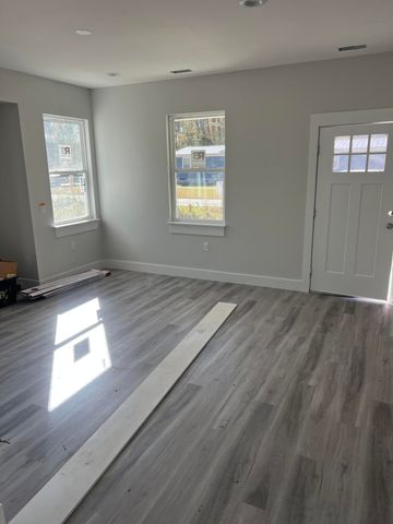 409 University Dr Drive, North Charleston, SC 29418