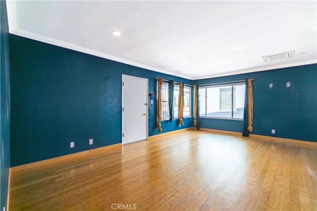 1227 E 1st, Long Beach, CA 90802