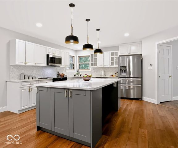2601 S Trotters Run, Bloomington, IN 47401