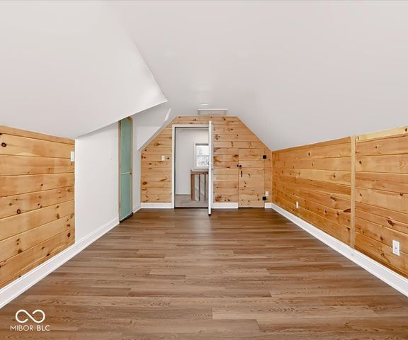 2601 S Trotters Run, Bloomington, IN 47401