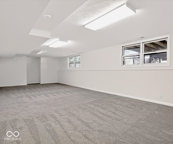 2601 S Trotters Run, Bloomington, IN 47401